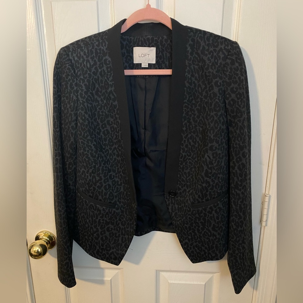 Black/ charcoal leopard print blazer